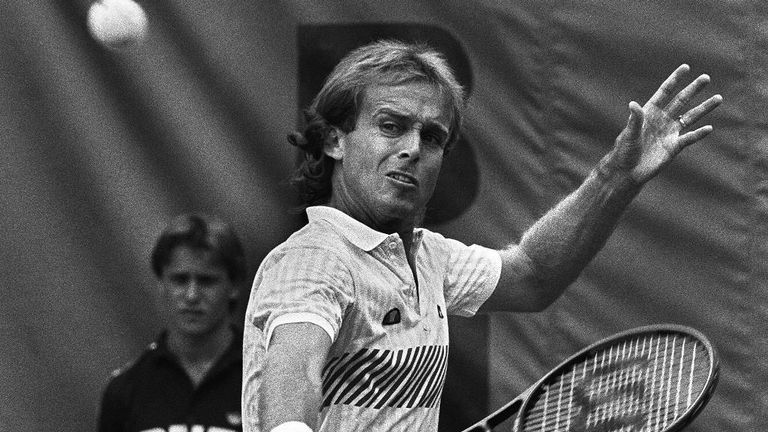 John Lloyd in action at the 1985 French Open