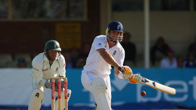 Yasir Jan believes that switching bowling arms without telling the umpire is similar to Kevin Pietersen's 'switch hit'