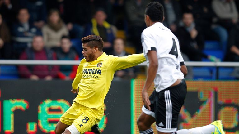 Villarreal's Mexican forward Jonathan dos Santos has an effort at goal