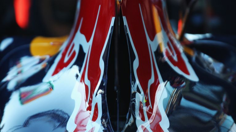 Red Bull will reveal their 2016 on an old car in London on February 17