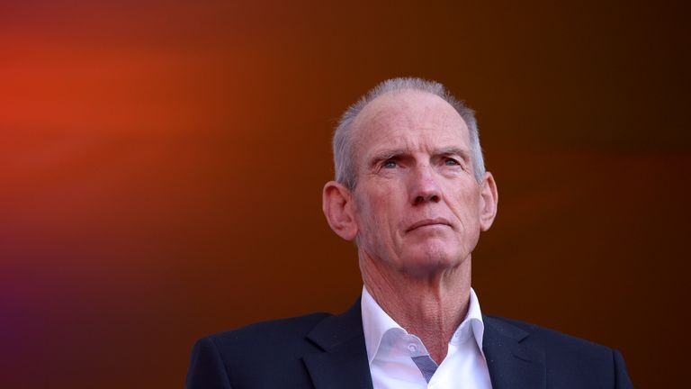 Wayne Bennett will coach England while remaining with the Brisbane Broncos
