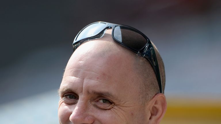 Richard Agar has arranged a mid-season meeting for his French players