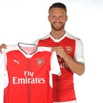 Arsenal complete deal to sign defender Shkodran Mustafi from Valencia