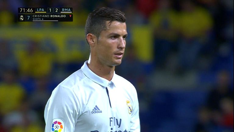 Ronaldo shows his displeasure after being substituted by Real Madrid boss Zinedine Zidane at Las Palmas