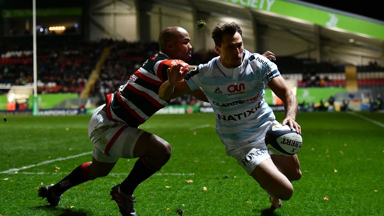 Juan Imhoff evades the tackle of JP Pietersen to score