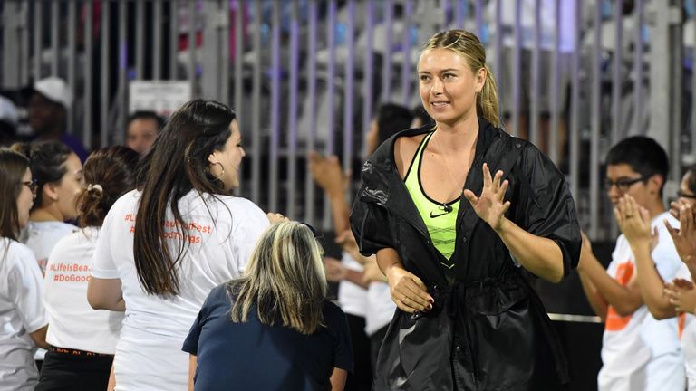 Sharapova is all smiles in Las Vegas