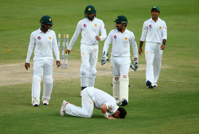 Misbah, Holder hail competitive day-night Test