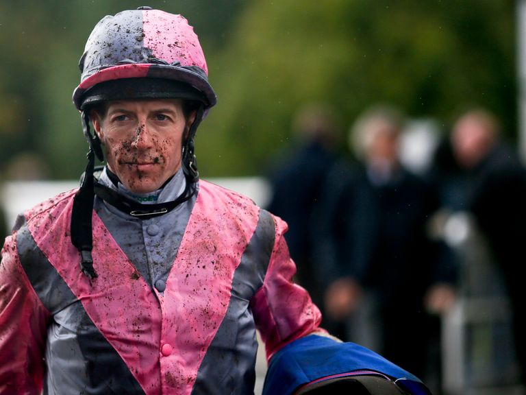 Jockeys Jim Crowley, Freddy Tylicki hospitalised with suspected spinal injuries