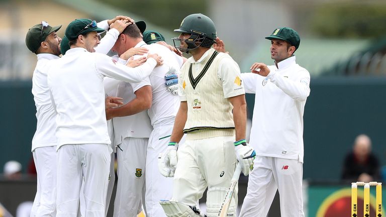 South Africa on top, pushing for series-clinching win