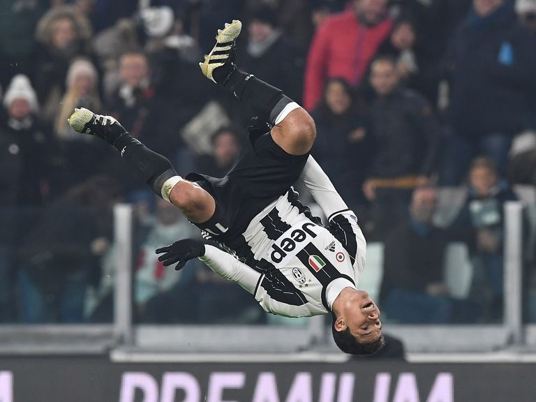 Anderson Hernanes of Juventus celebrates 