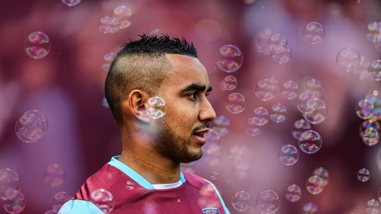 Dimitri Payet is holding off on a move to China
