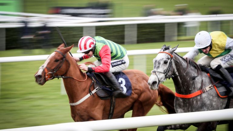 Cloudy Dream (right): Going to Aintree