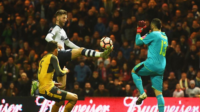 Paul Gallagher: Available again for Preston