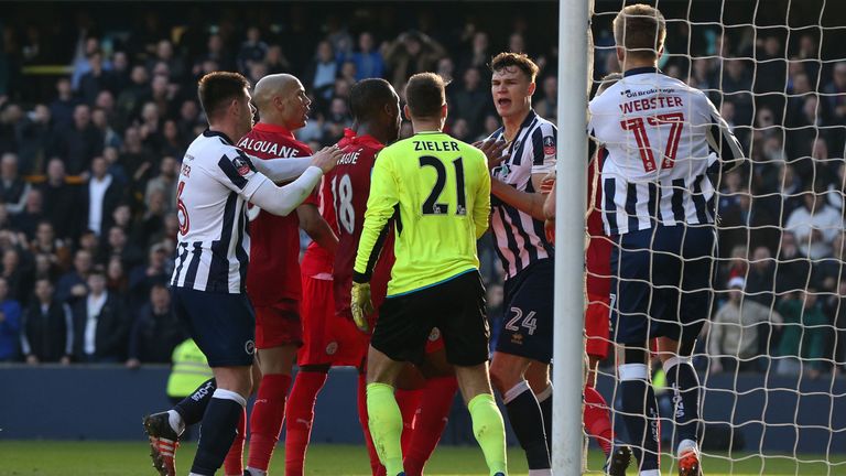 Tempers flare between Jake Cooper and Ron-Robert Zieler