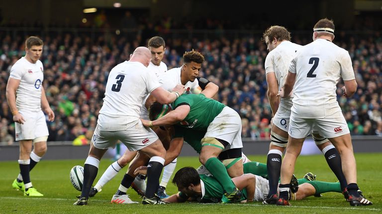Iain Henderson scores for Ireland