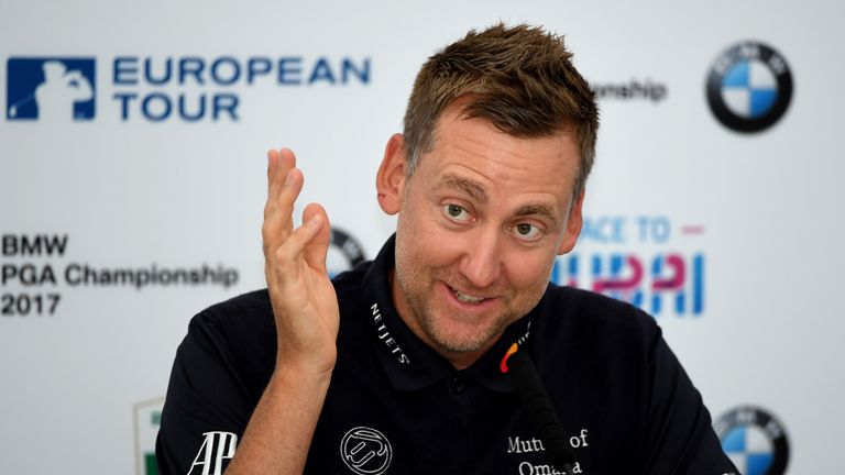 Ernie Els calls penalty on himself during BMW PGA Championship