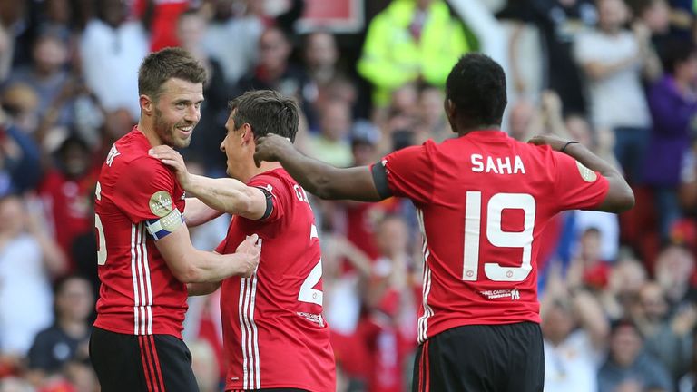 Carrick struck in front over 65,000 fans at Old Trafford on Sunday