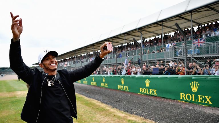 Hamilton wins fourth straight British GP