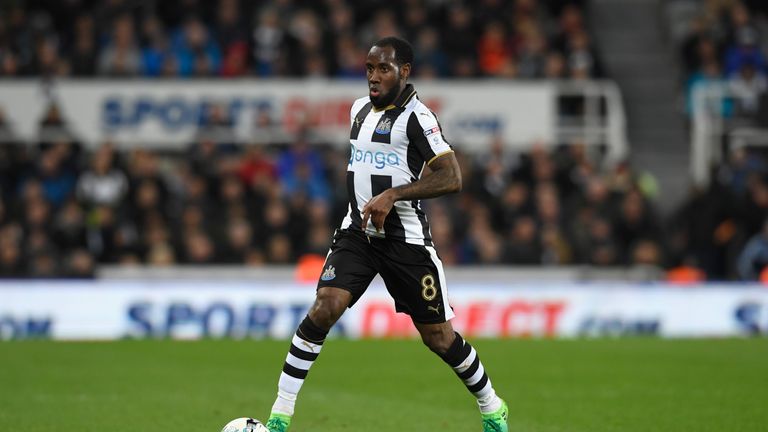 Leeds United keen to sign former Newcastle United midfielder Vurnon Anita?