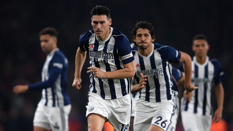 Gareth Barry broke the all-time Premier League appearance record at the Emirates