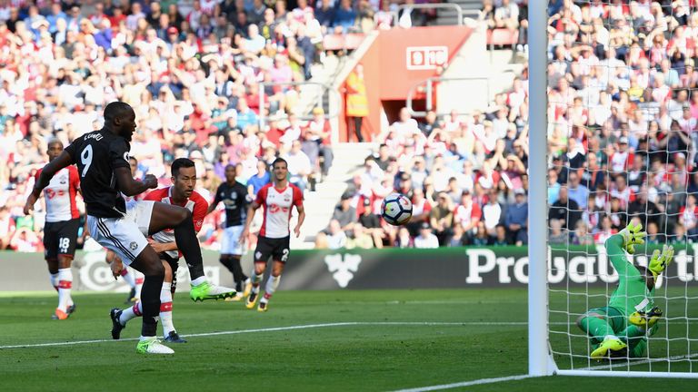 Lukaku gets to the rebound first from close range