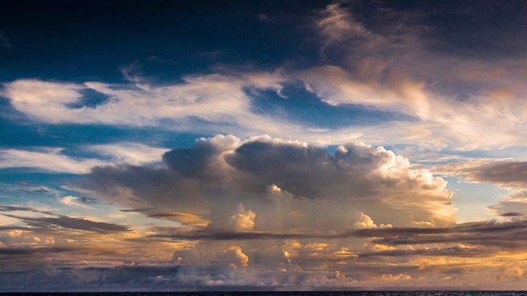The imposing sight of a doldrum rain cloud