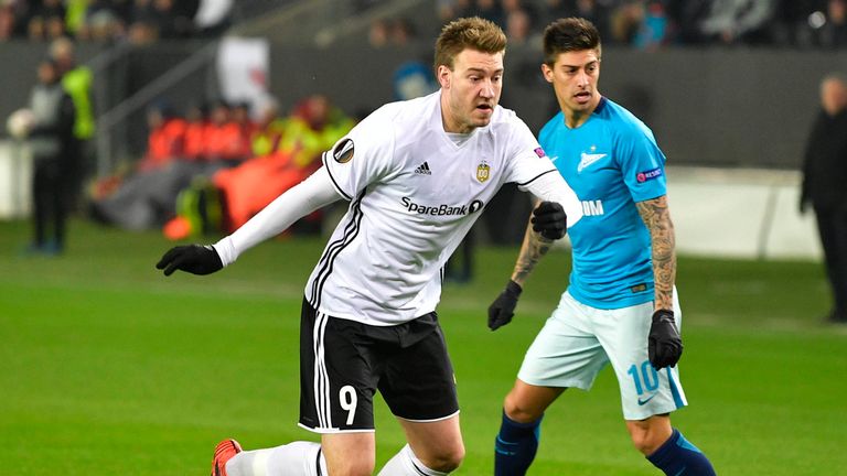 Bendtner in action for Rosenborg in the Europa League
