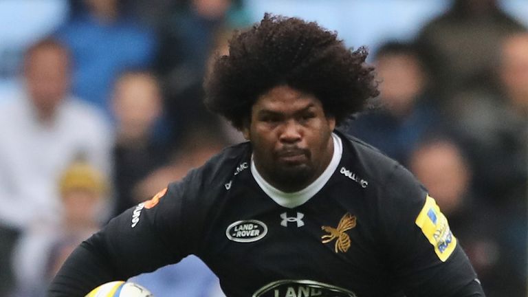 Ashley Johnson of Wasps runs with the ball during the Aviva Premiership match between Wasps and Bath Rugby