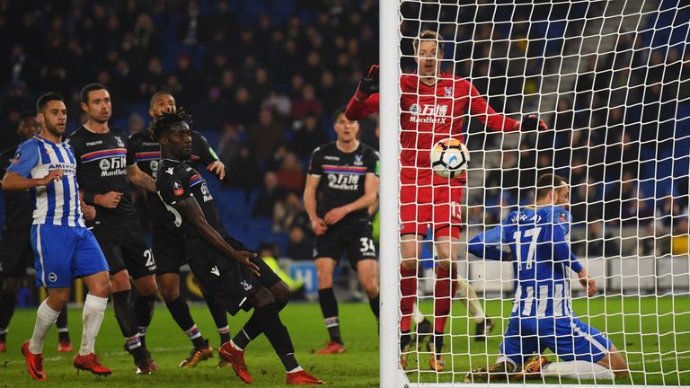 Glenn Murray scored the winner as Brighton beat Crystal Palace 2-1