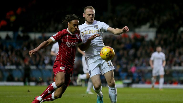 Bobby Reid and Laurens De Bock battle for the ball