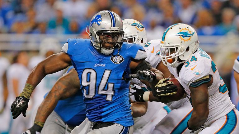Lions use franchise tag on Ziggy Ansah