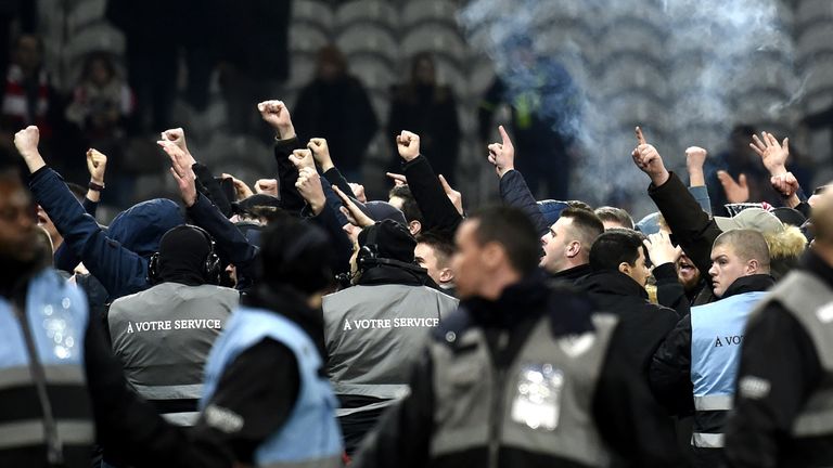 The fans are unhappy with the club's league position