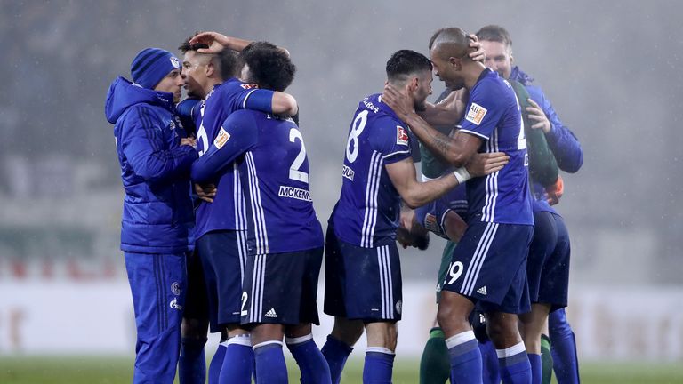 Schalke secured a 1-0 win at Mainz