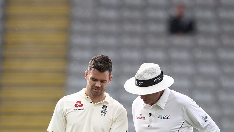 Anderson said it was difficult to bowl with the Pink ball. (SkySports)