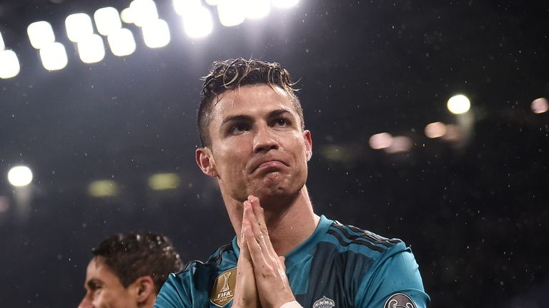 Ronaldo was applauded by the Juventus fans