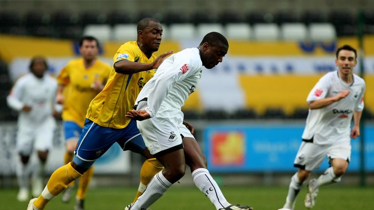 Kevin Austin (right) played for Swansea between 2004-2008