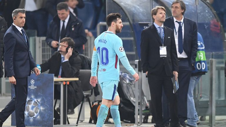 Lionel Messi looks dejected after Roma's fine comeback