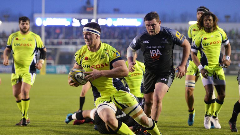 Ben Curry goes over for Sale
