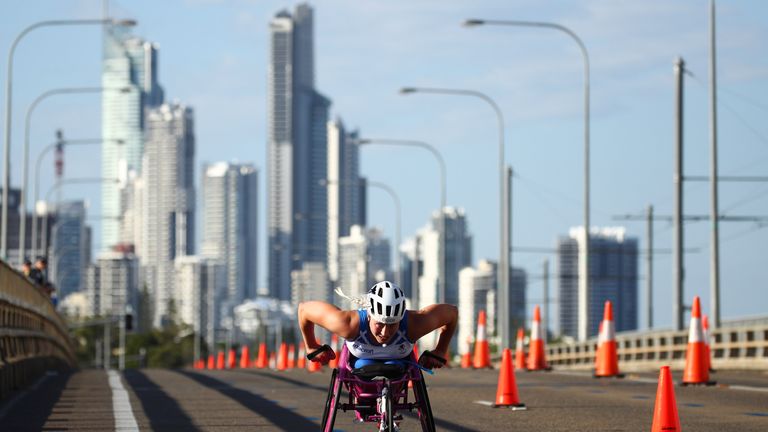 Samantha Kinghorn battled to fourth in only her second marathon