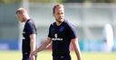 'Kane should start on bench'