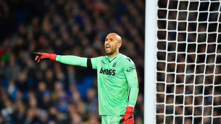 Manchester United are in talks with Stoke over a possible deal for Lee Grant [스카이스포츠] 맨유는 스토크의 골키퍼 그랜트를 영입하기 위해 협상중이다