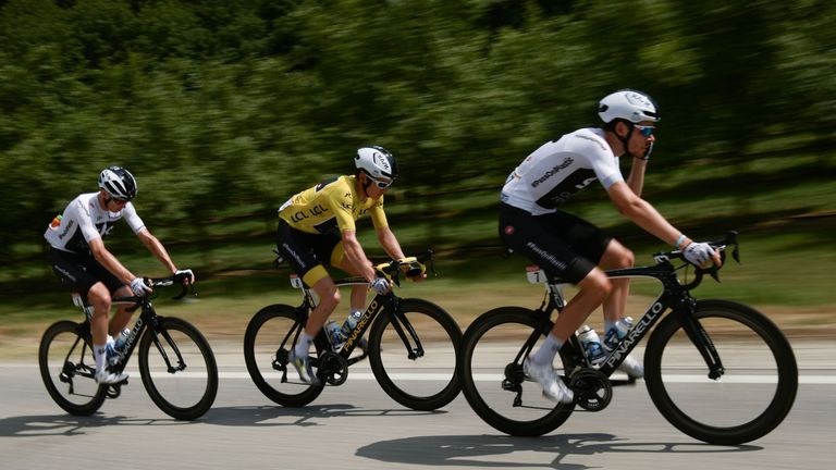 Tour chief slams farmers as yellow jersey suffers from tear gas