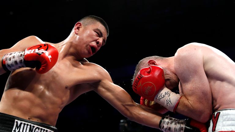 Munguia dominated the title fight against Smith
