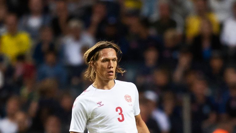Southampton have agreed an £18m fee for Jannik Vestergaard - Sky sources