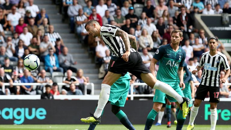 Joselu equalises for Newcastle just minutes after going behind