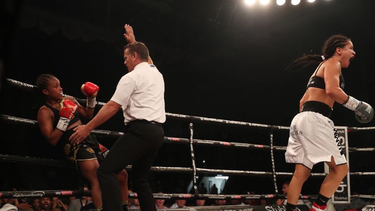 Jonas falls to her first defeat in the paid ranks