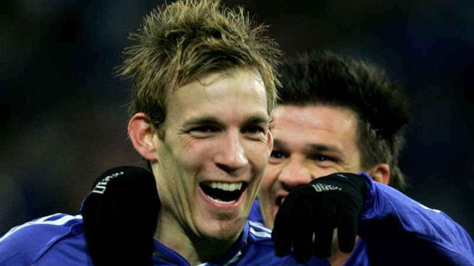 Larsen sidelined after clash | Football News | Sky Sports