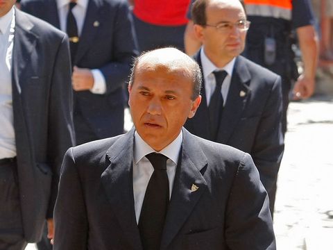 Image of Del Nido: In Mourning