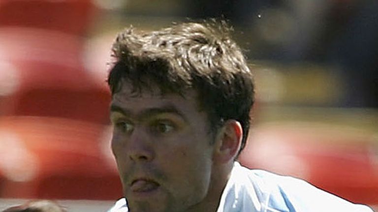 Leonelli: Signed a two-year deal.