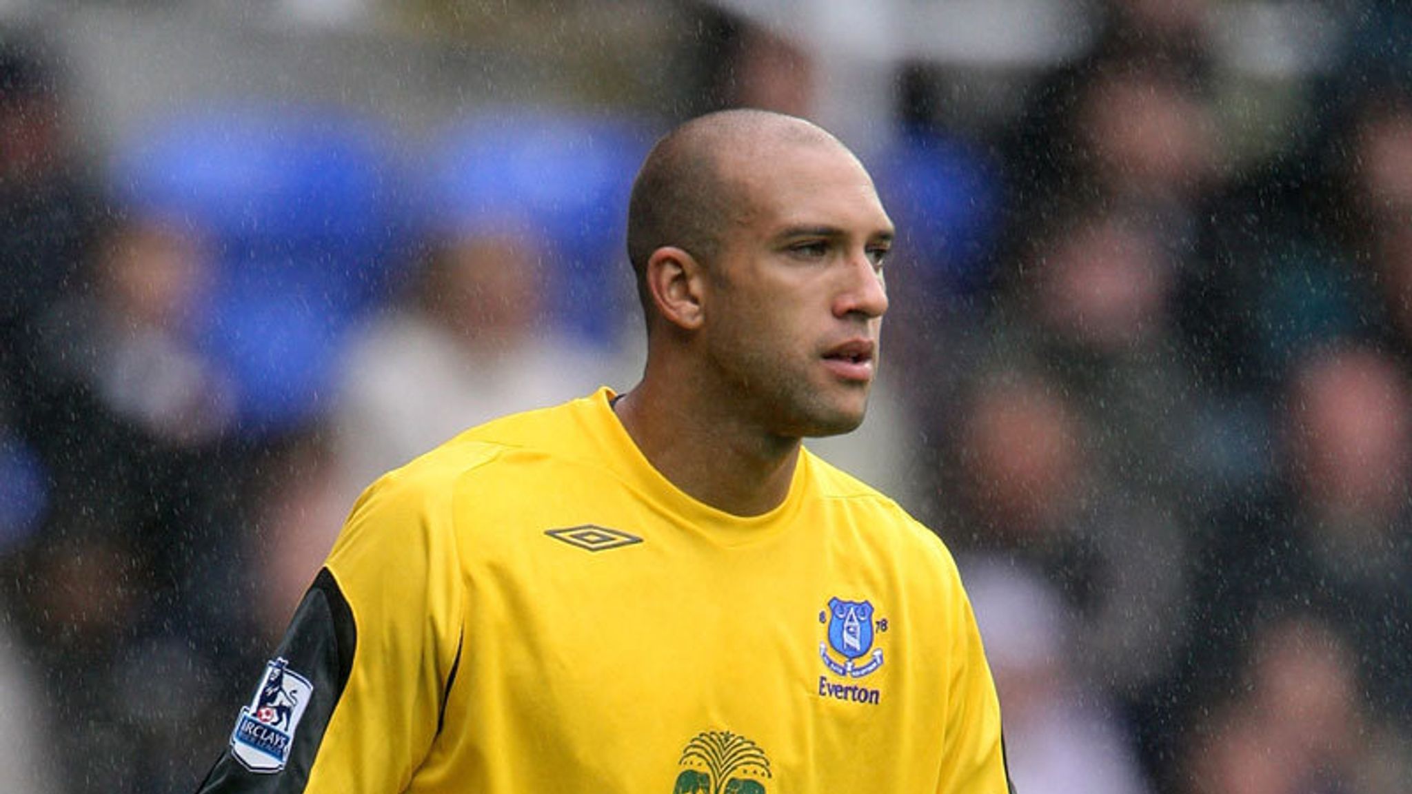 tim howard with hair